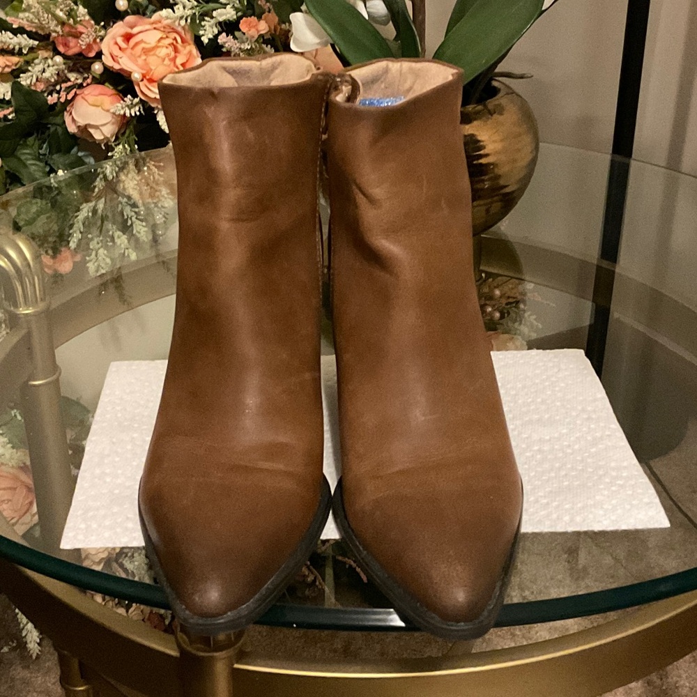 Naturalizer Tan Ankle Booties